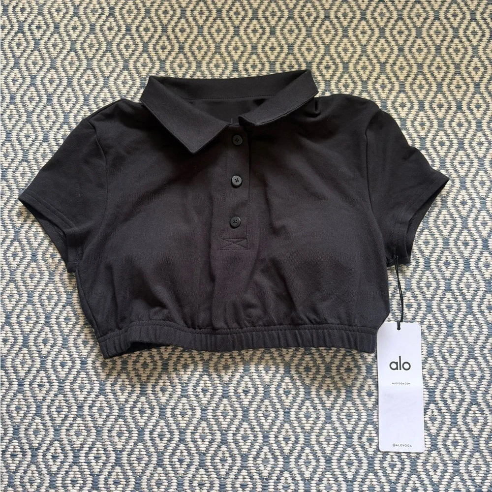 NWT ALO “Cropped Prestige Polo” in black